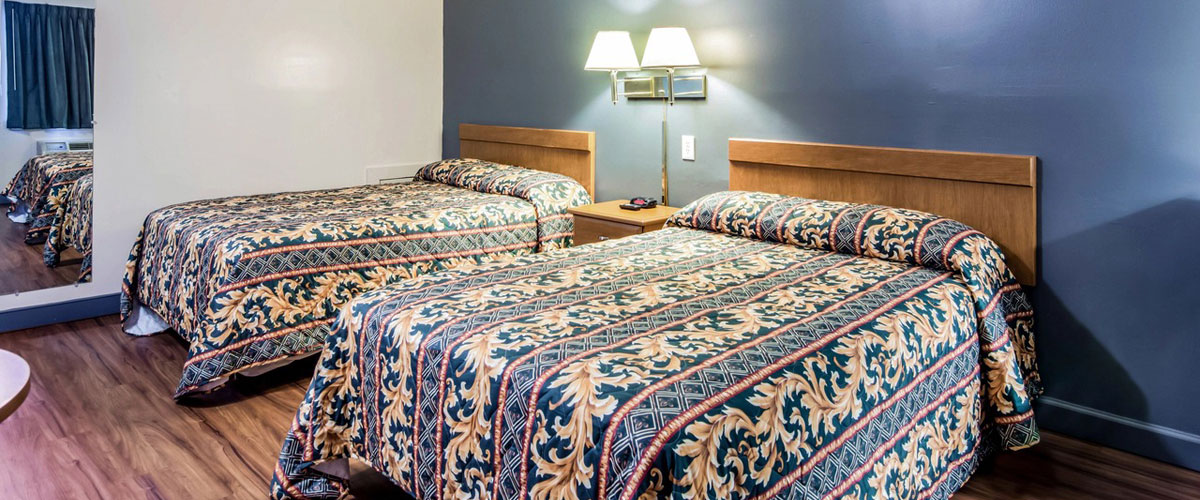 Beautiful Room With Queen Bed Beautiful Room With Queen Bed